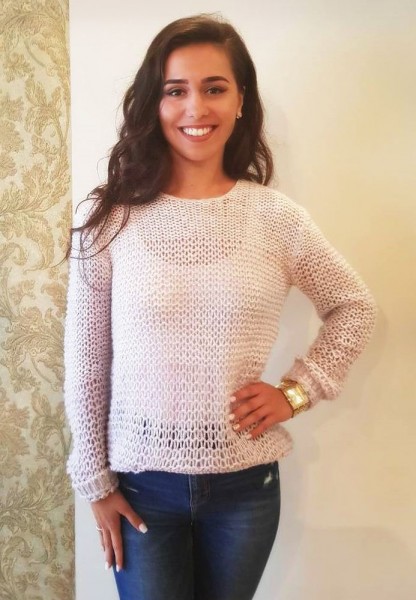 György Renáta Tünde 20 éves Marosvásárhely